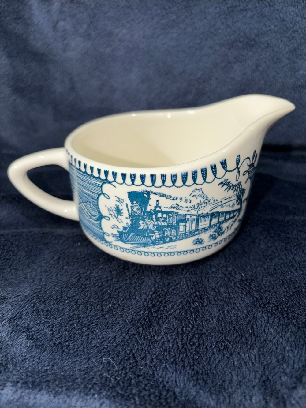 Currier and Ives Blue Train Pattern Ceramic Gravy Boat - White and Blue